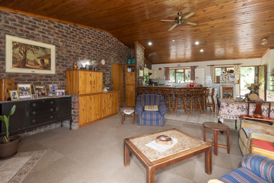 4 Bedroom Property for Sale in Bathurst Eastern Cape